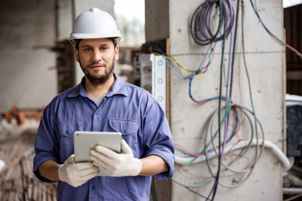 Best Emergency Electrical Repair  in Fowlerville, MI